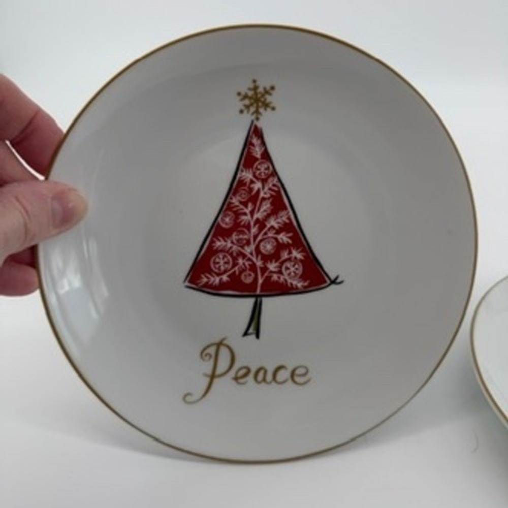 Set of 4 222 Fifth Natala Christmas Holiday Dessert Plates - Picture 5 of 11
